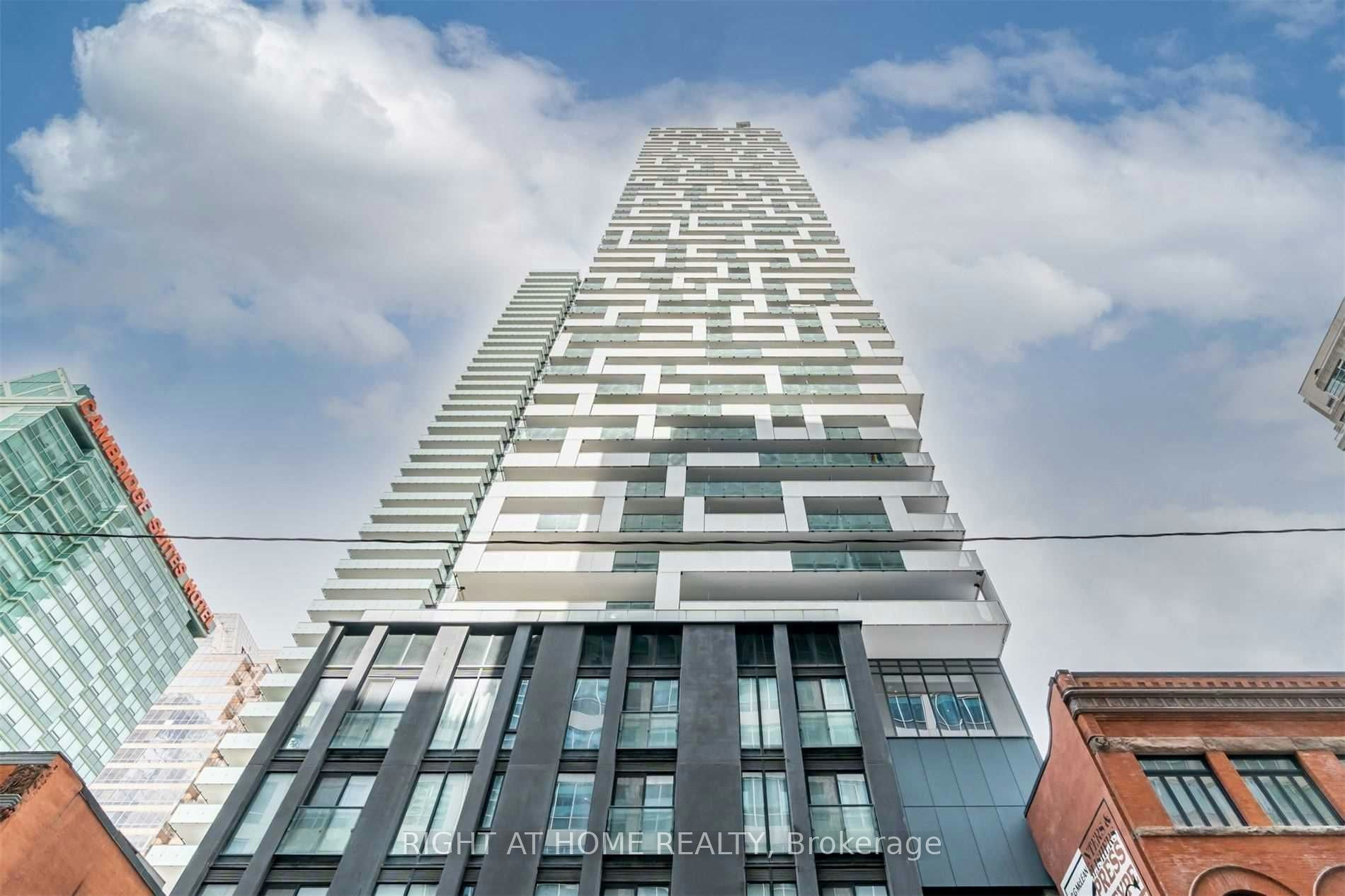 3803-20 Lombard Street S, Toronto, ON, M5C 0A7
