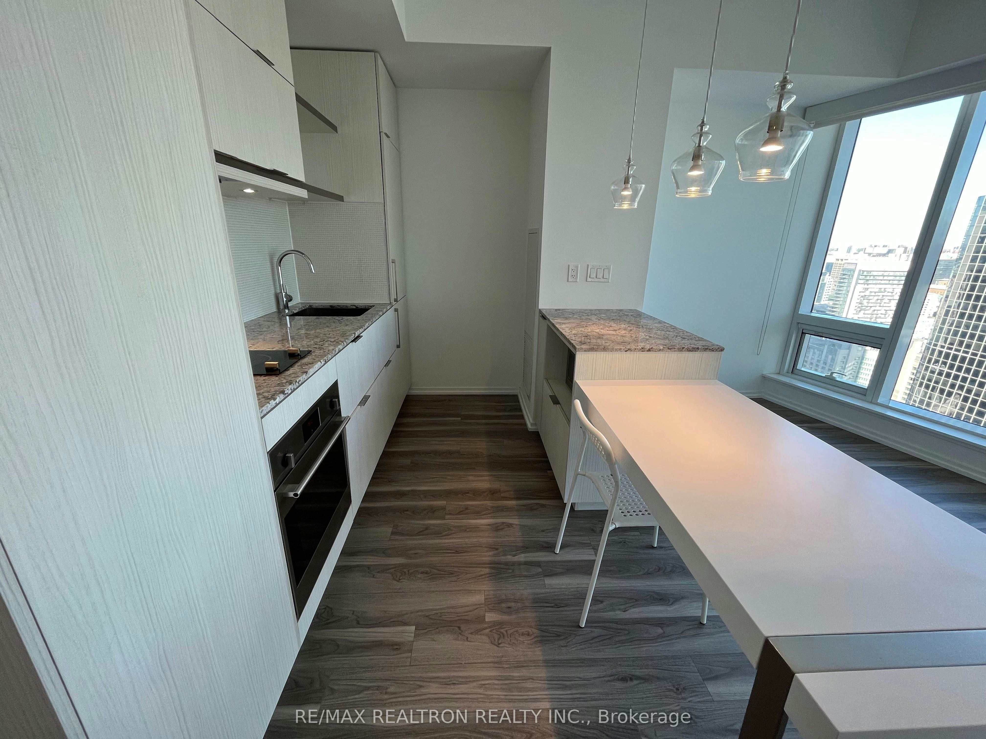 3113-197 Yonge Street, Toronto, ON, M5B 0C1 - 23