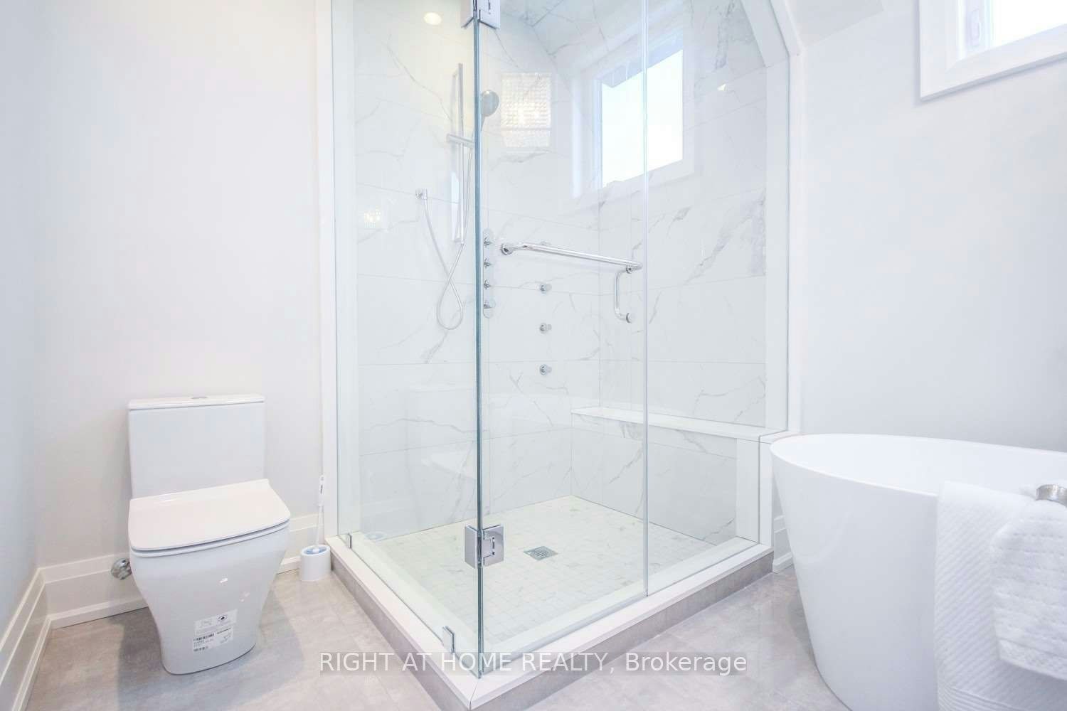 289 Connaught Avenue, Toronto, ON, M2M 1H7 - 16