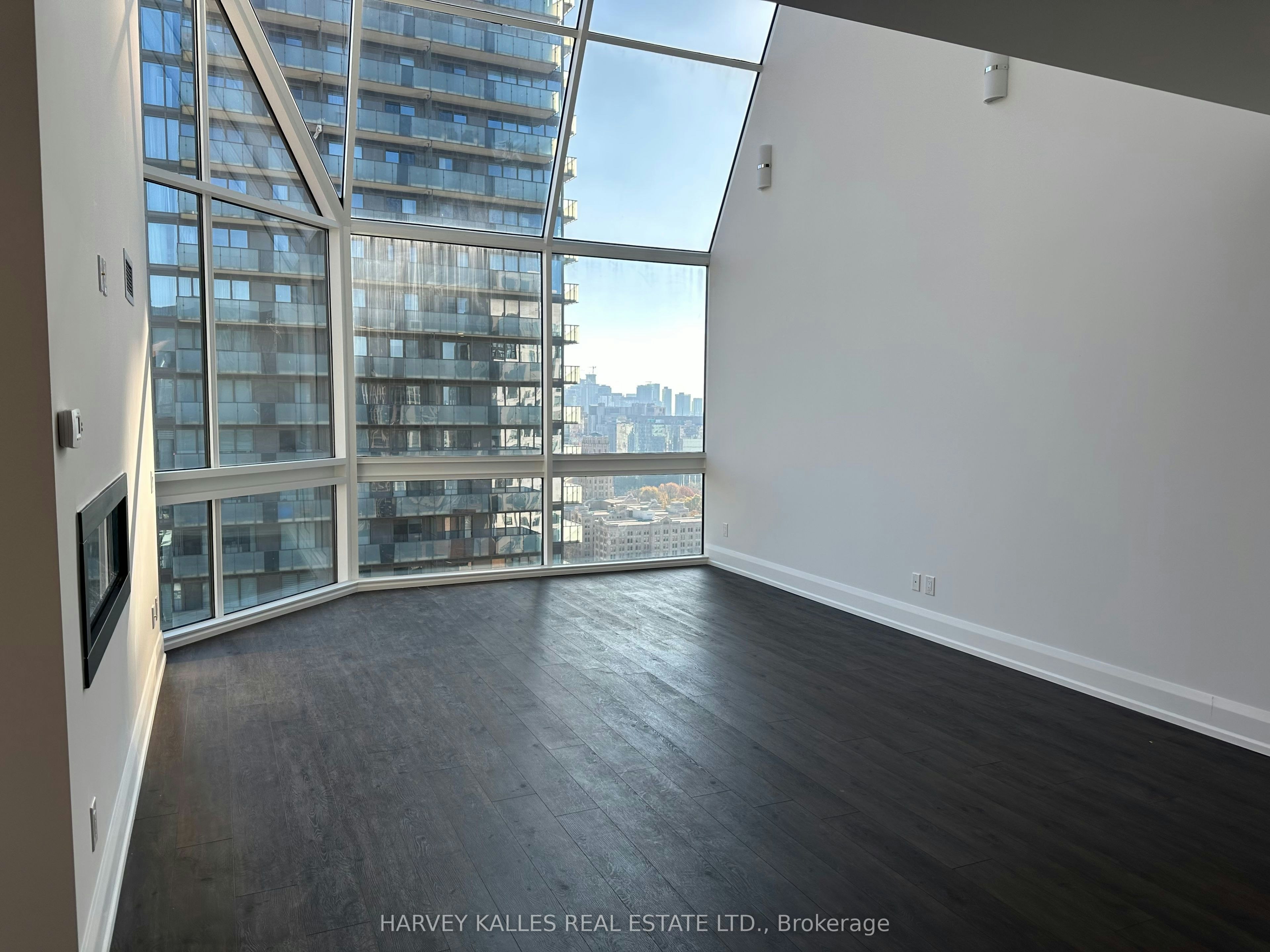3101-55 Charles Street W, Toronto, ON, M5S 2W9 - 6