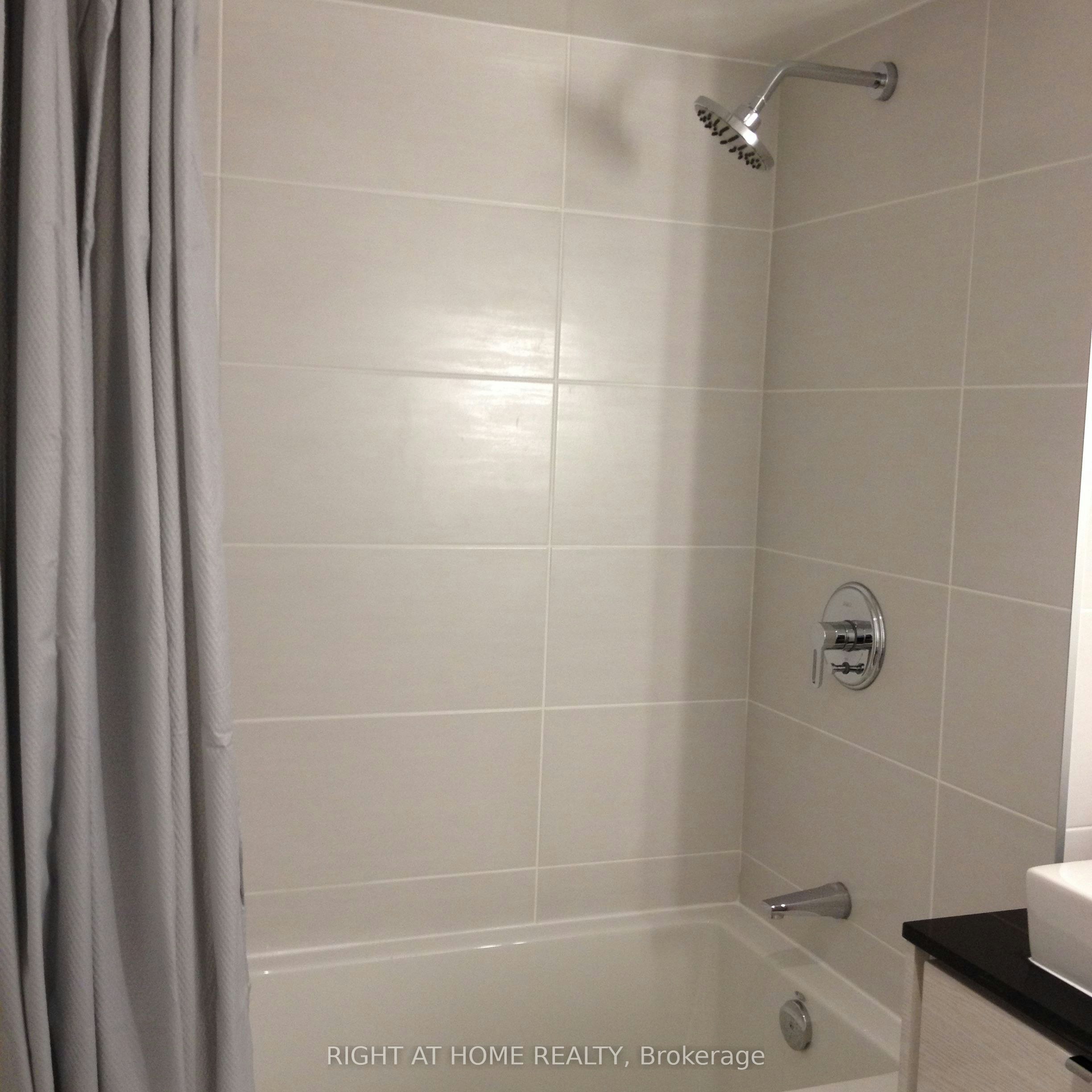 1908-72 Esther Shiner Blvd Boulevard, Toronto, ON, M2K 0C4 - 8