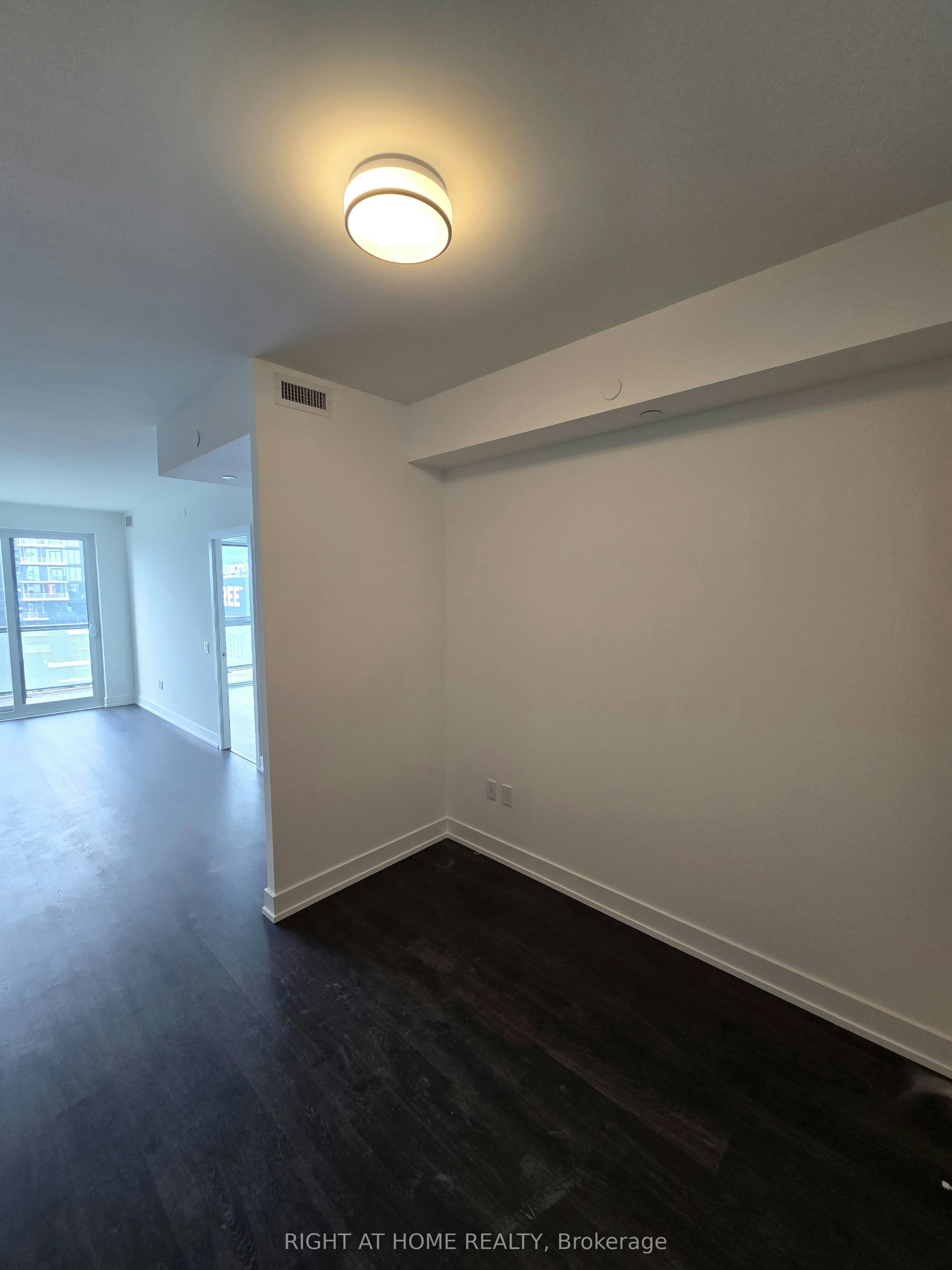 3311-30 Inn ON The Park Drive, Toronto, ON, M3C 0P7 - 2