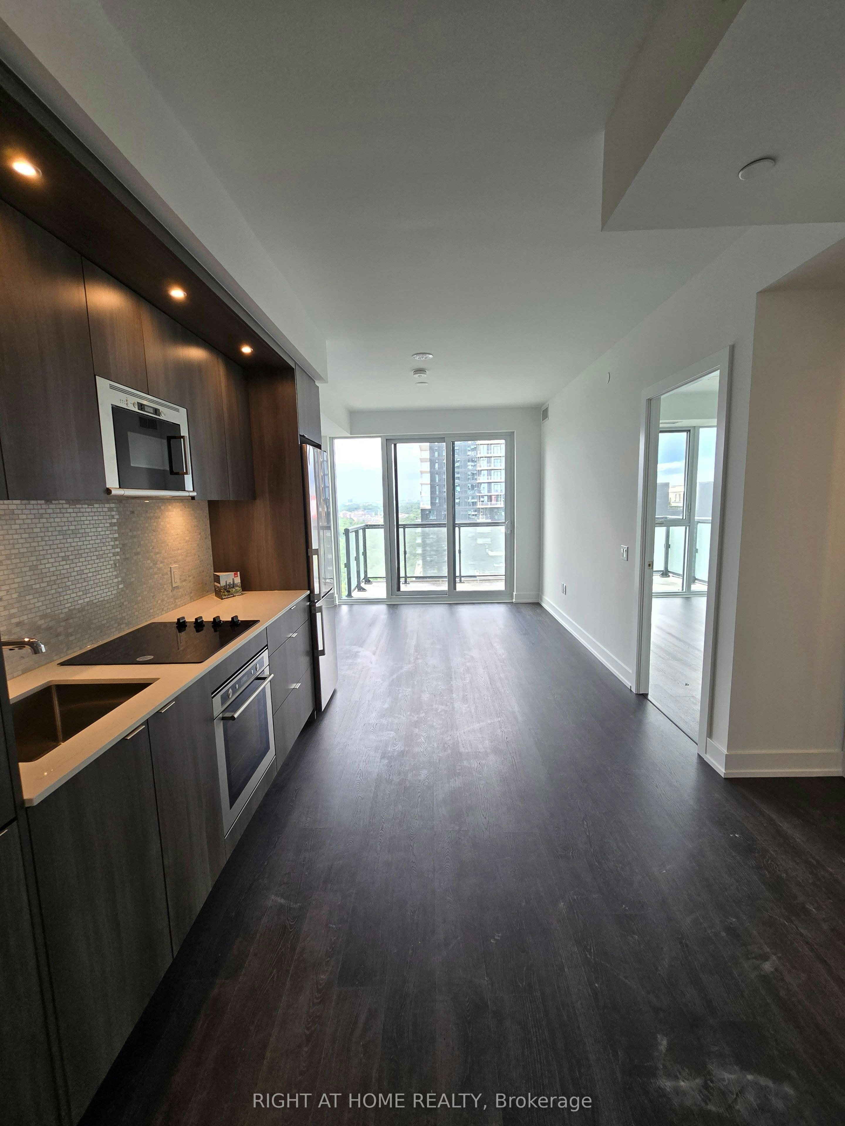 3311-30 Inn ON The Park Drive, Toronto, ON, M3C 0P7 - 3