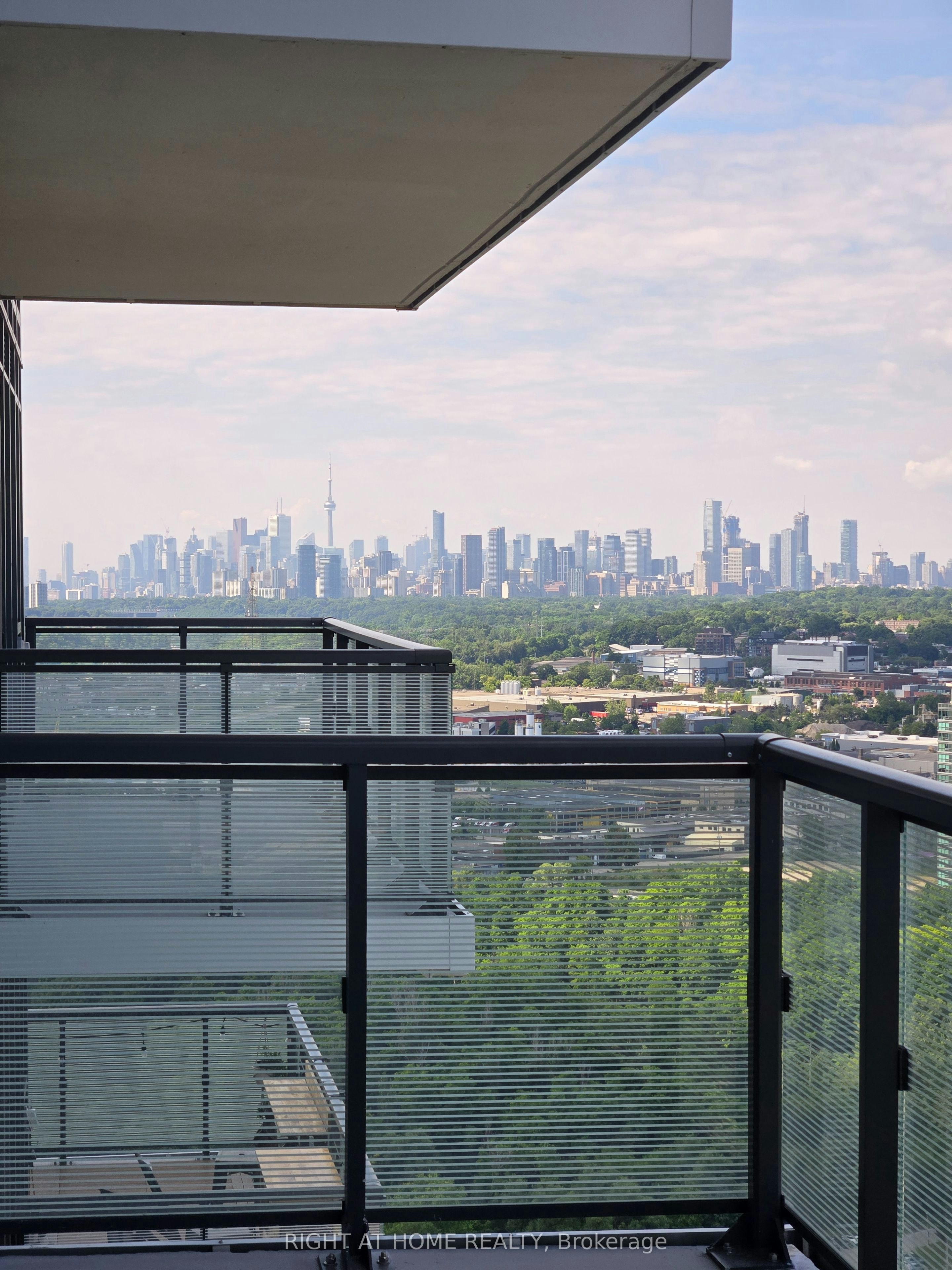 3311-30 Inn ON The Park Drive, Toronto, ON, M3C 0P7 - 18