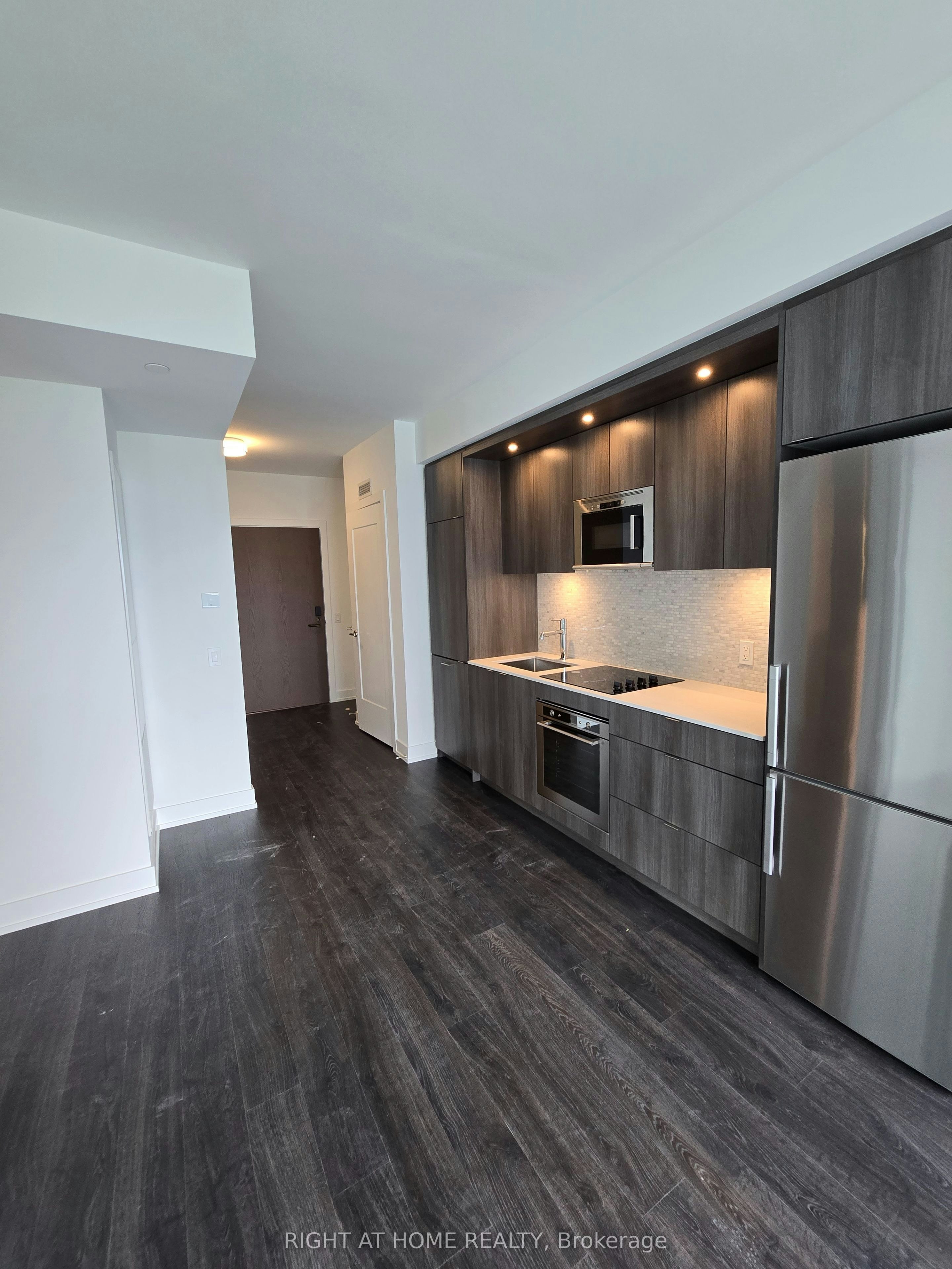3311-30 Inn ON The Park Drive, Toronto, ON, M3C 0P7 - 10