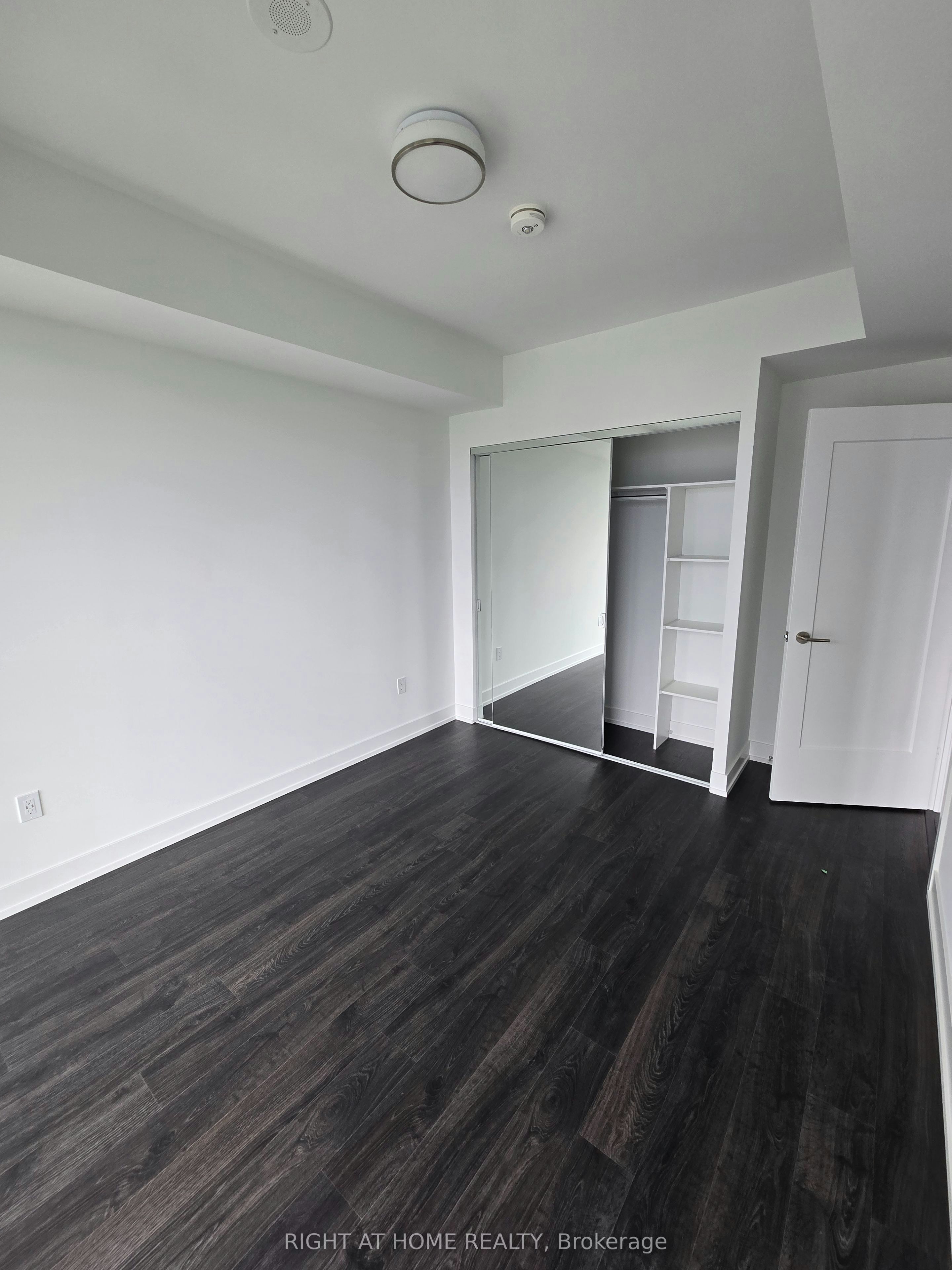 3311-30 Inn ON The Park Drive, Toronto, ON, M3C 0P7 - 14