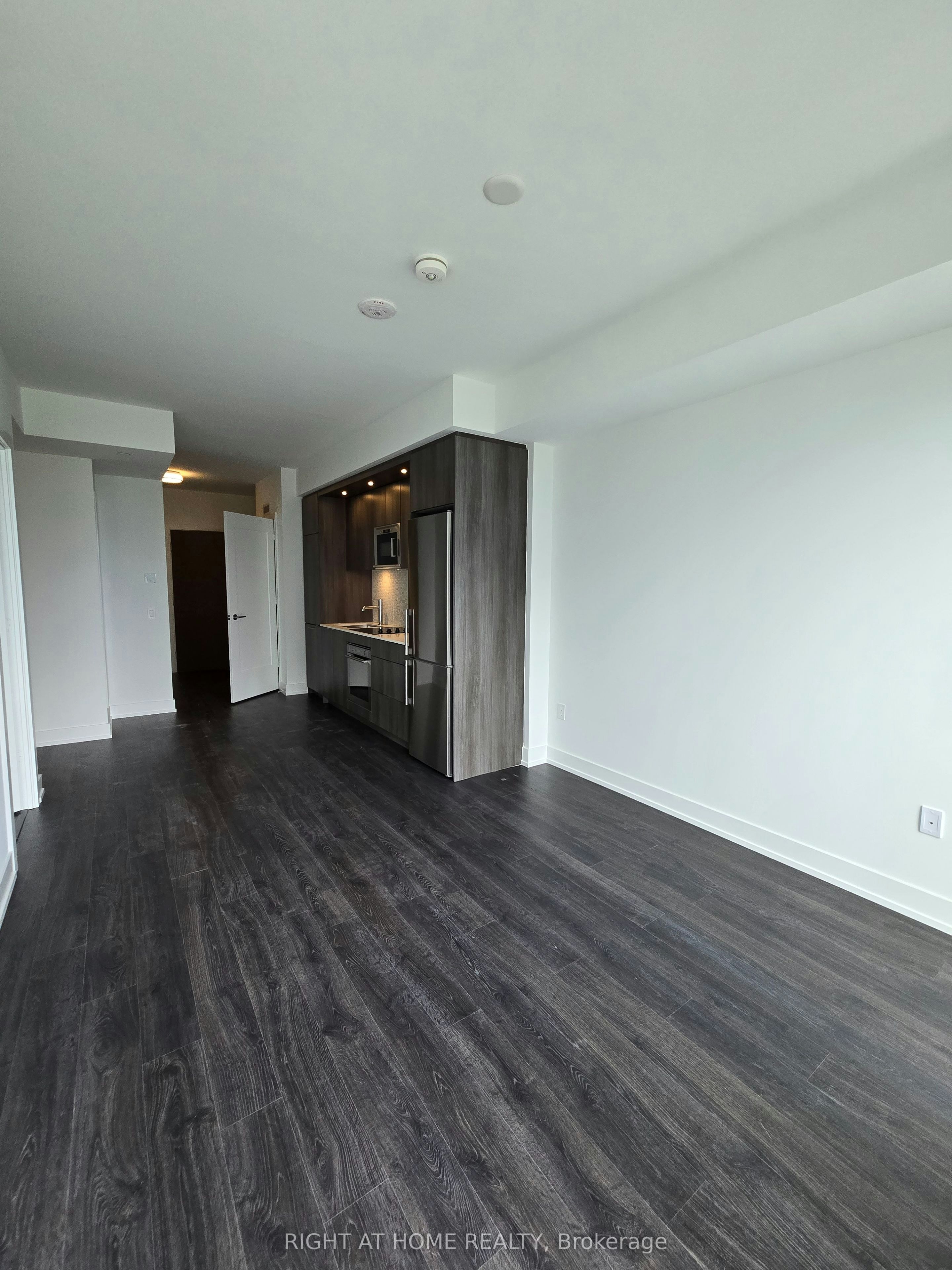 3311-30 Inn ON The Park Drive, Toronto, ON, M3C 0P7 - 11