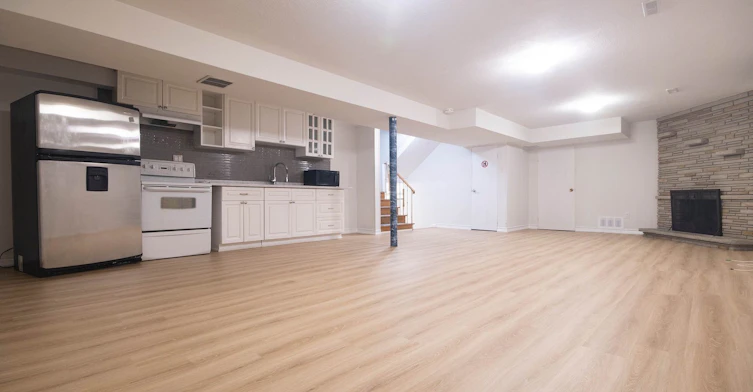 Bsmt-435 Connaught Avenue, Toronto, ON, M2R 2M4 - 4