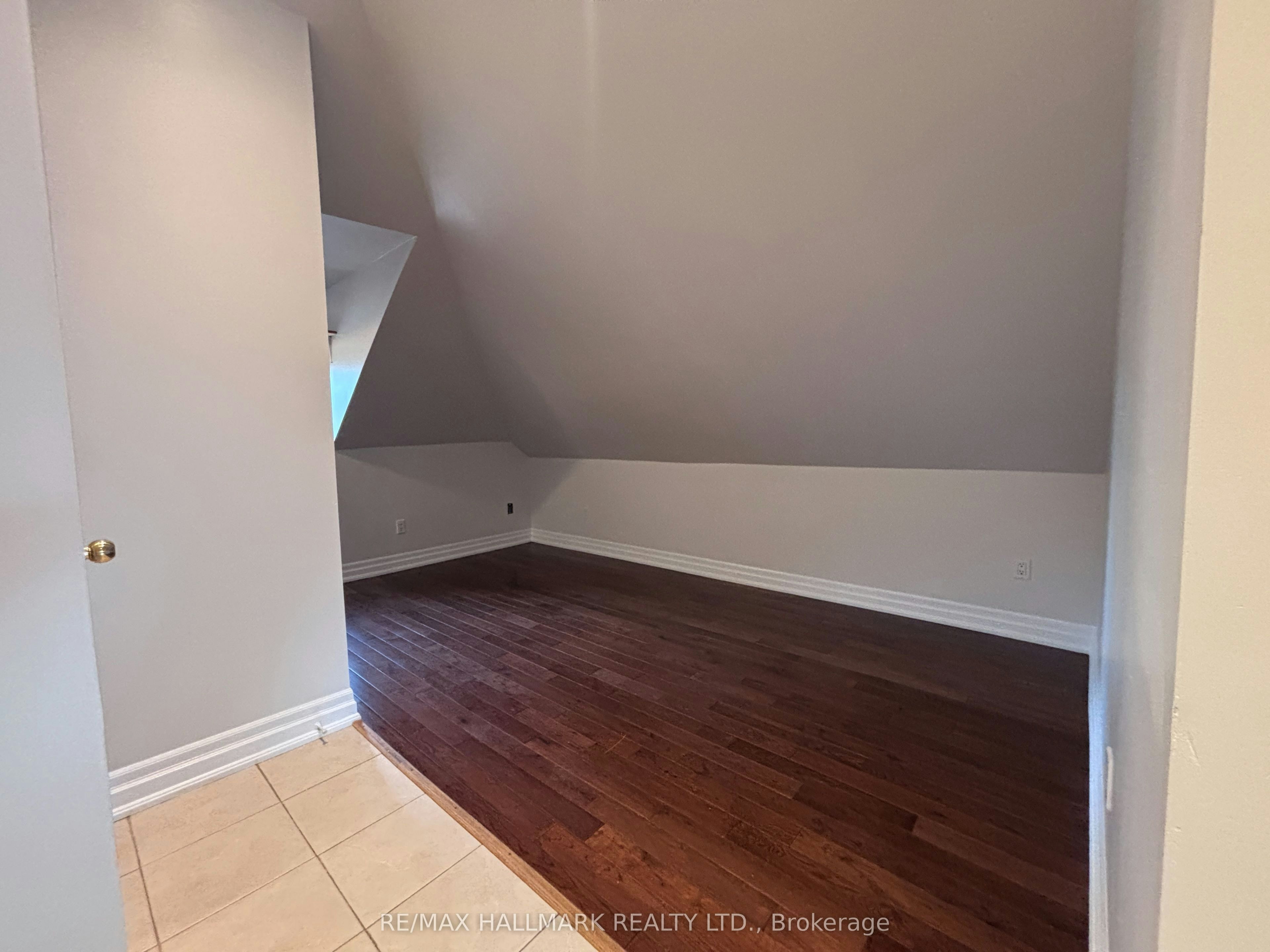 Loft-27 Delaware Avenue, Toronto, ON, M6H 2S8 - 4