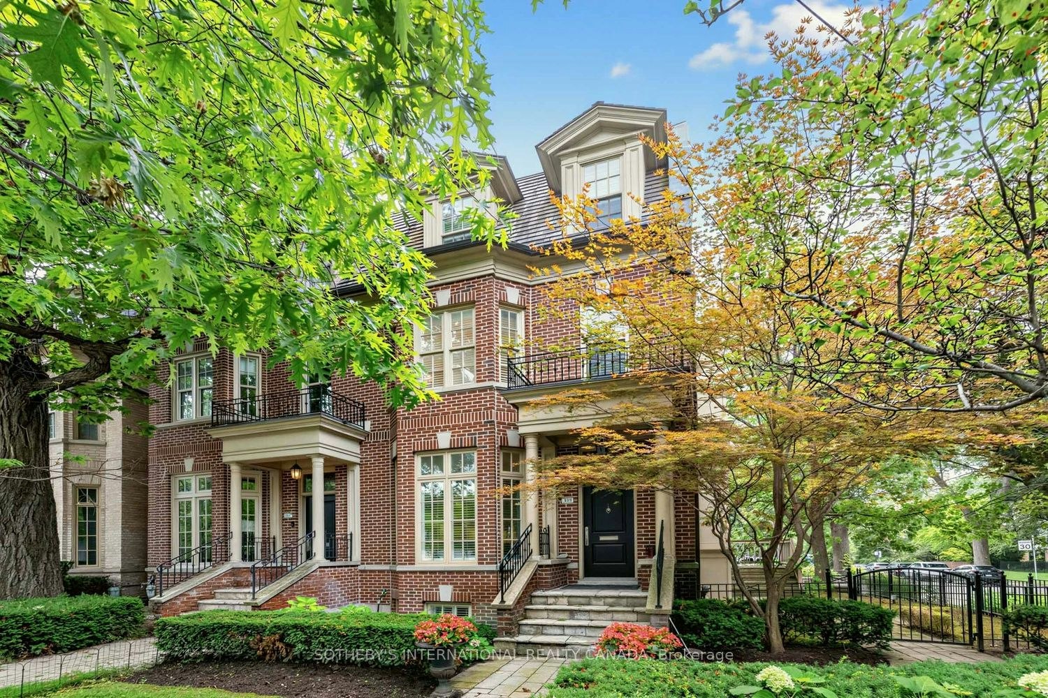 109 Lonsdale Road, Toronto, ON, M4V 1W4