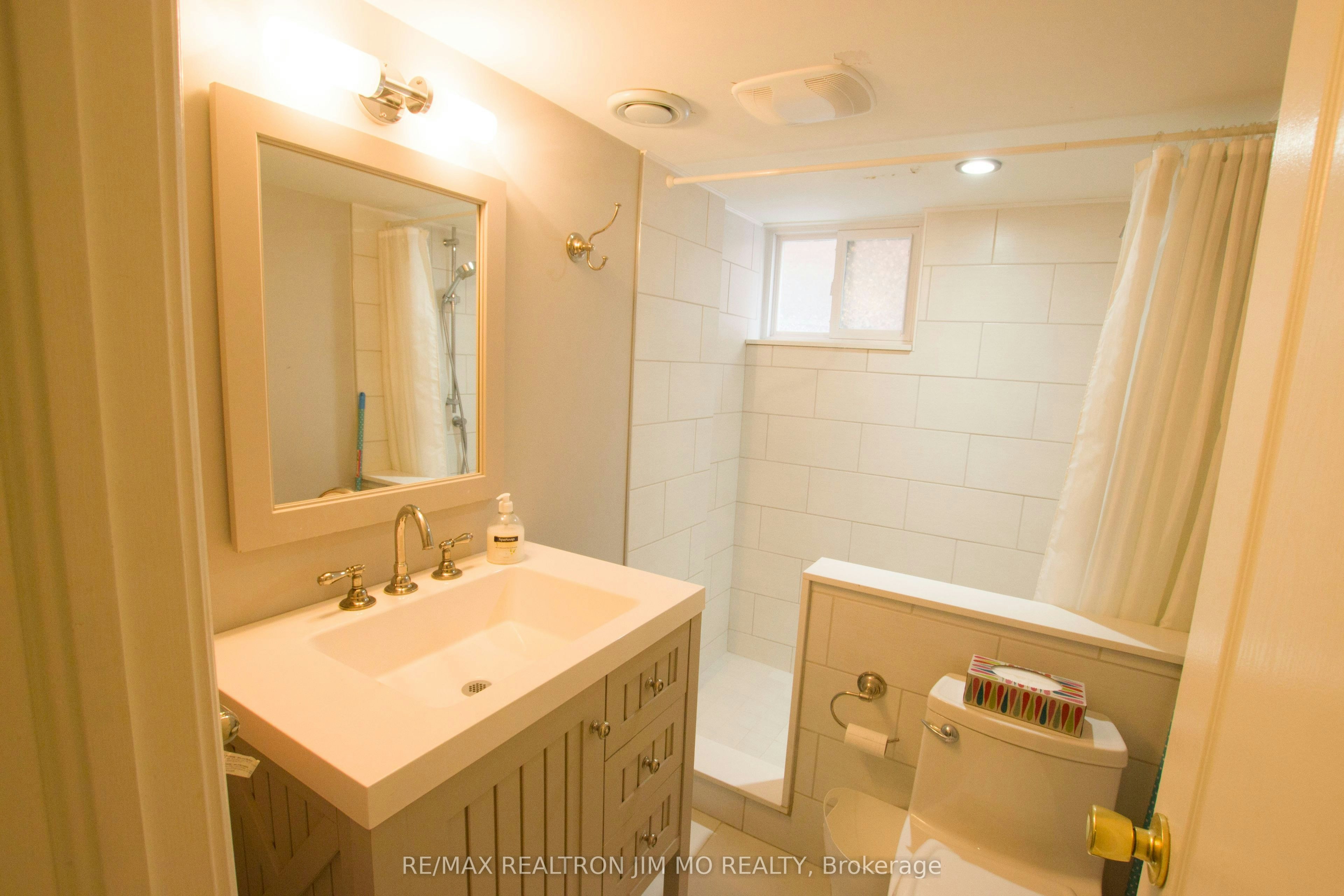 Basement-192 Maxome Avenue, Toronto, ON, M2M 3L2 - 6