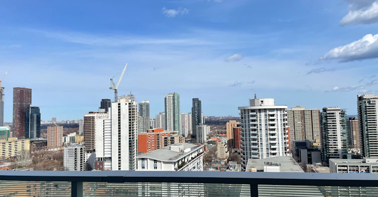 2206-501 Yonge Street, Toronto, ON, M4Y 0G8