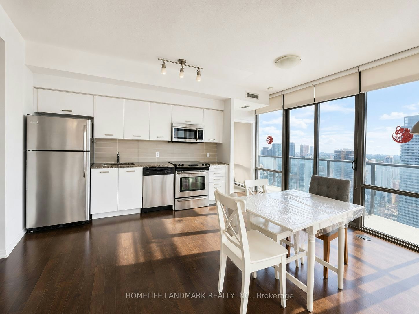 4308-832 Bay Street, Toronto, ON, M5S 1Z6 - 2