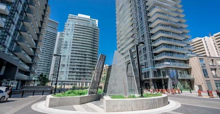 204-50 Forest Manor Road, Toronto, ON, M2J 1M6