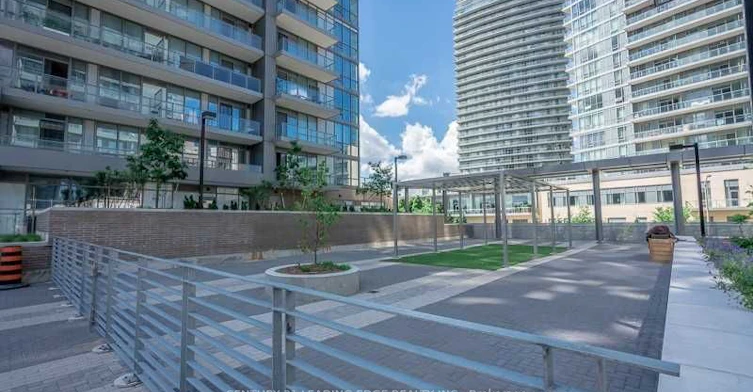 204-50 Forest Manor Road, Toronto, ON, M2J 1M6 - 11