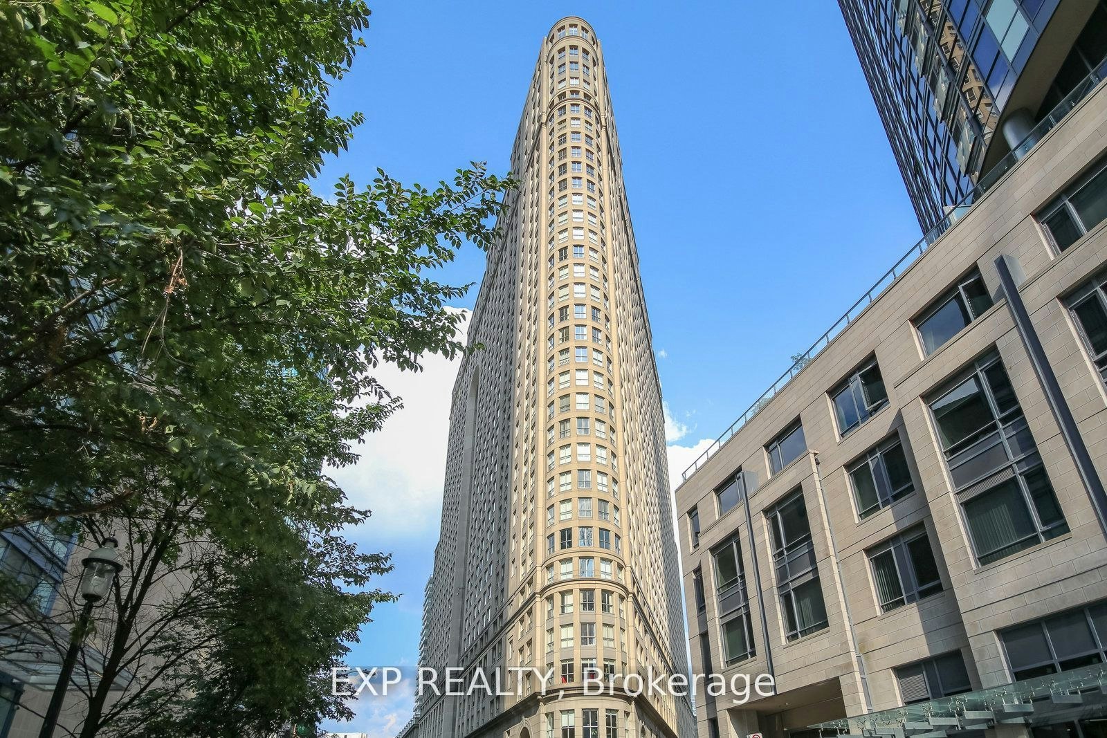 808-25 The Esplanade N/A, Toronto, ON, M5E 1W5