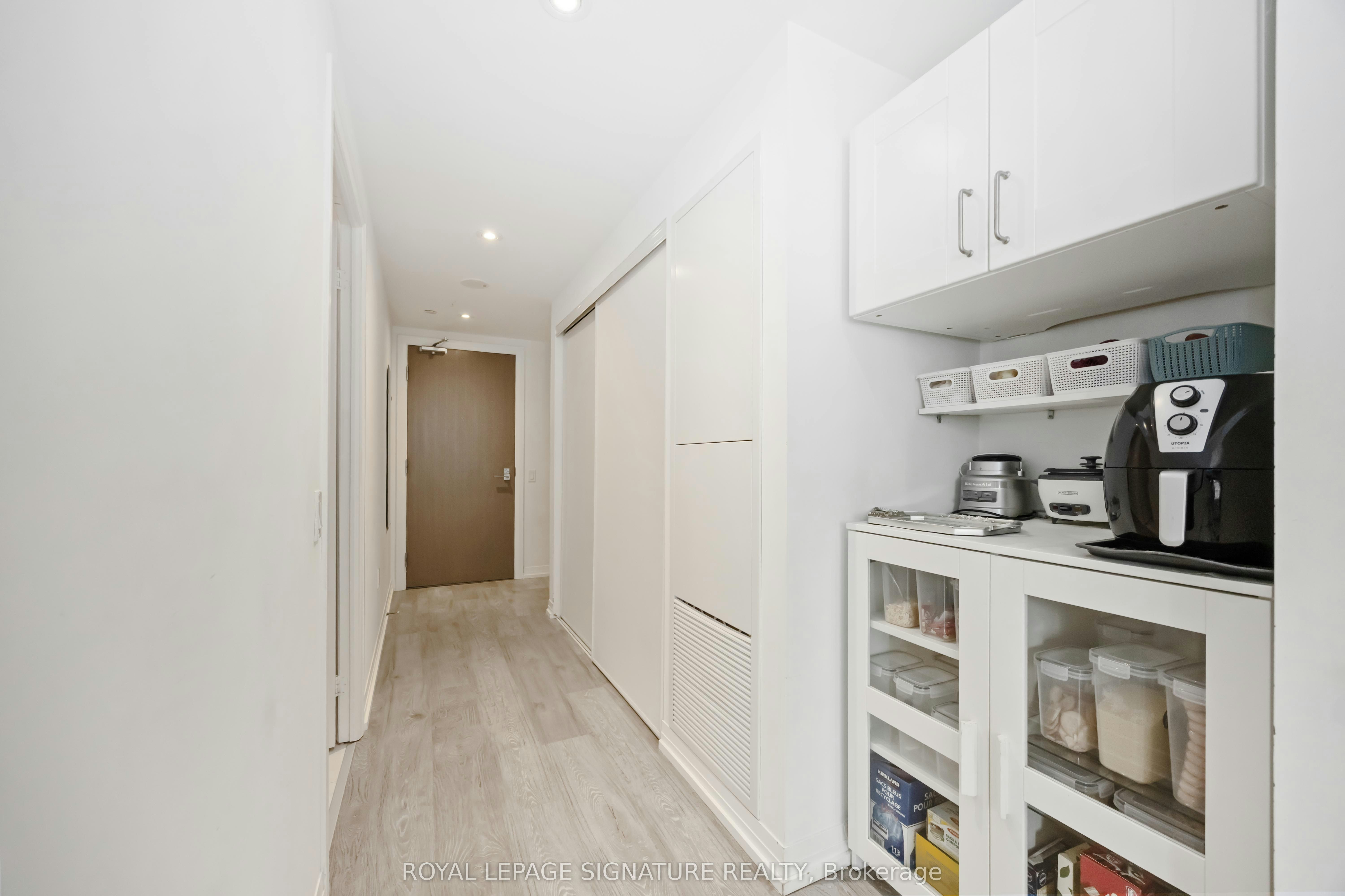1725-251 Jarvis Street - 3
