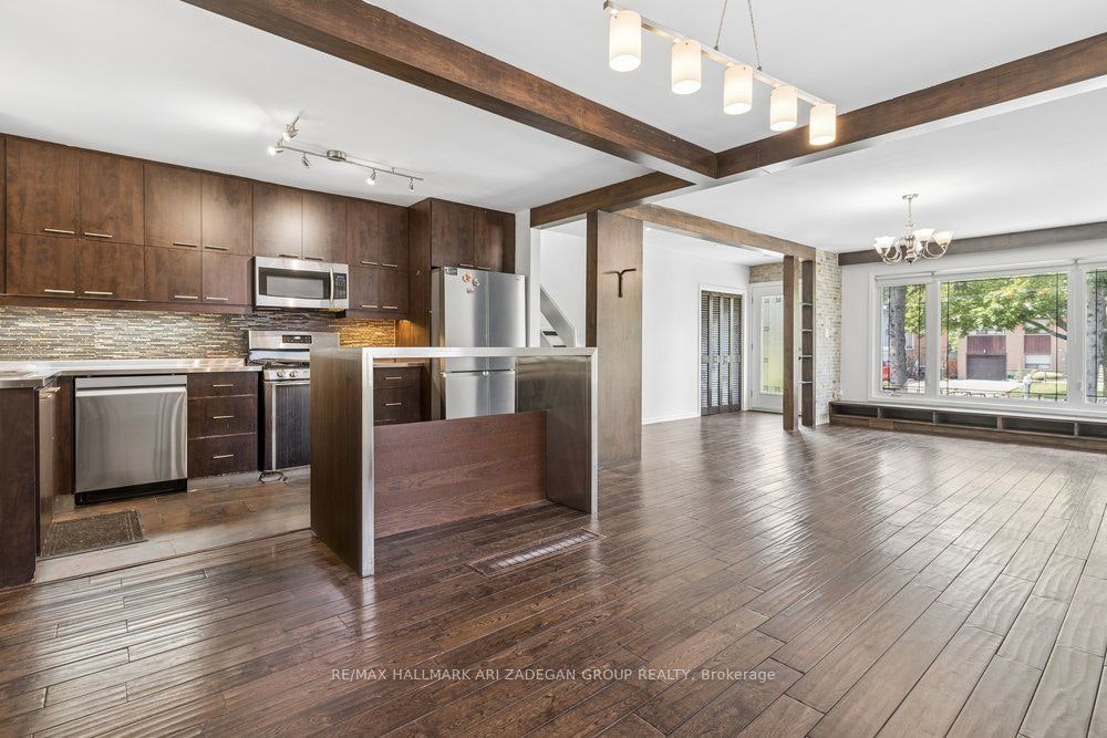 Main Fl-231 Goulding Avenue, Toronto, ON, M2R 2P6 - 17
