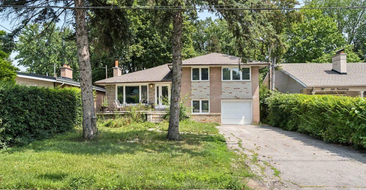 Main Fl-231 Goulding Avenue, Toronto, ON, M2R 2P6