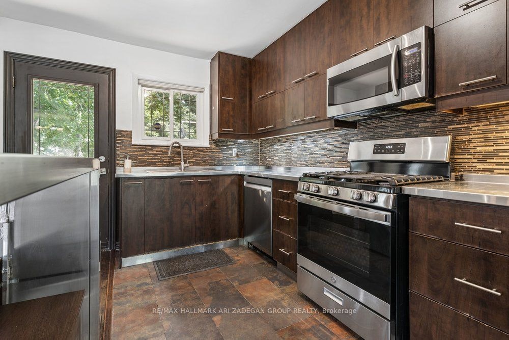 Main Fl-231 Goulding Avenue, Toronto, ON, M2R 2P6 - 22