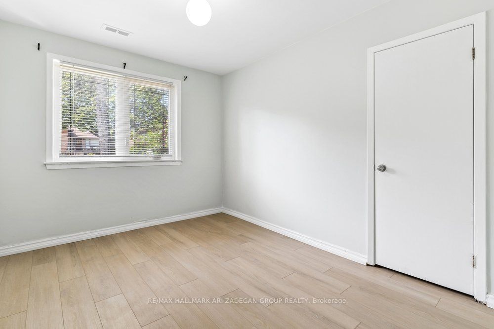 Lower Fl-231 Goulding Avenue, Toronto, ON, M2R 2P6 - 9