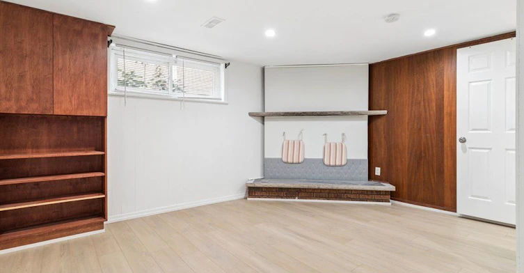 Lower Fl-231 Goulding Avenue, Toronto, ON, M2R 2P6 - 16