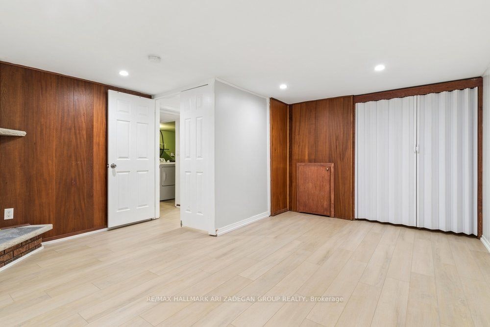 Lower Fl-231 Goulding Avenue, Toronto, ON, M2R 2P6 - 17