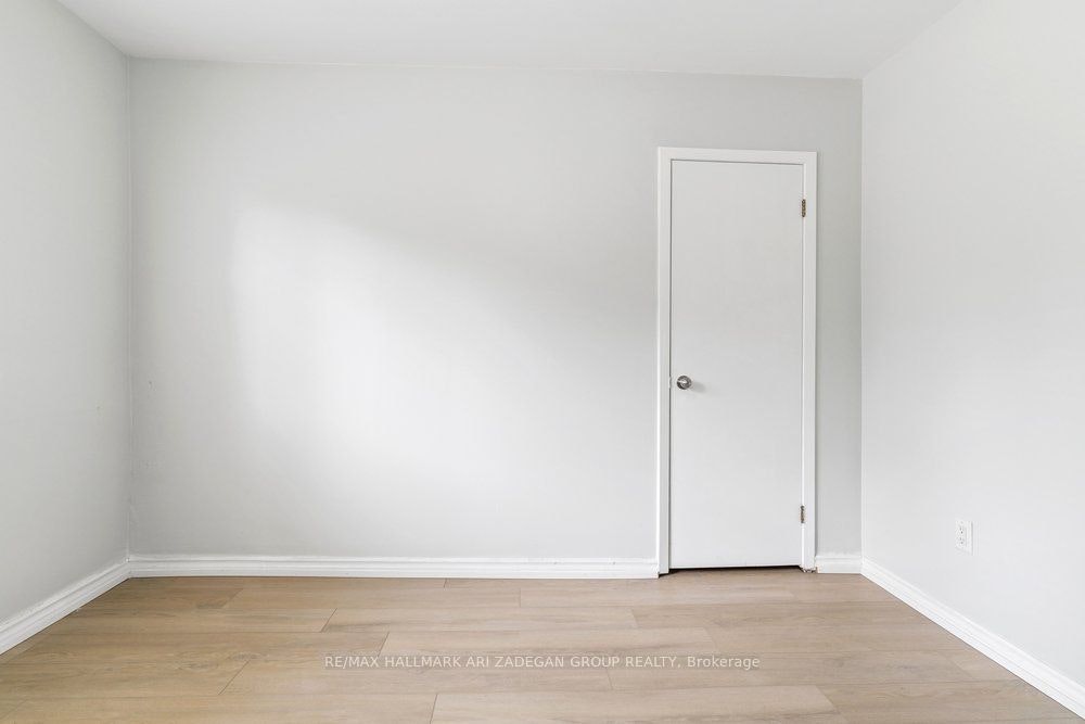 Lower Fl-231 Goulding Avenue, Toronto, ON, M2R 2P6 - 10