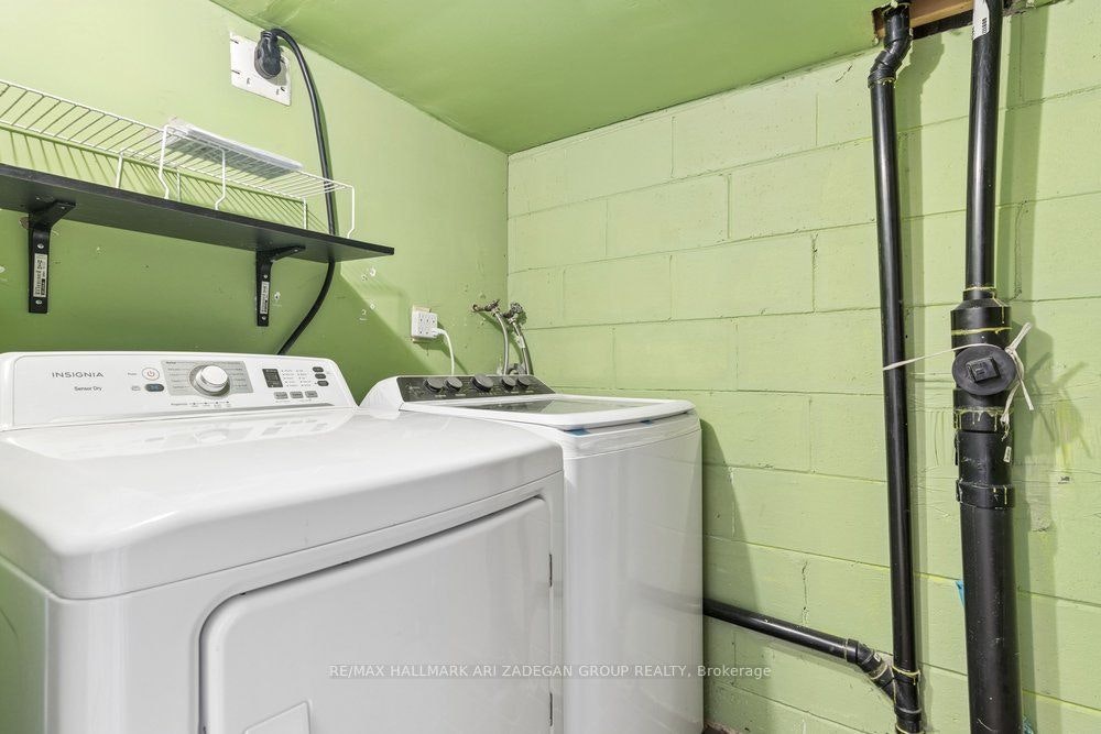 Lower Fl-231 Goulding Avenue, Toronto, ON, M2R 2P6 - 19