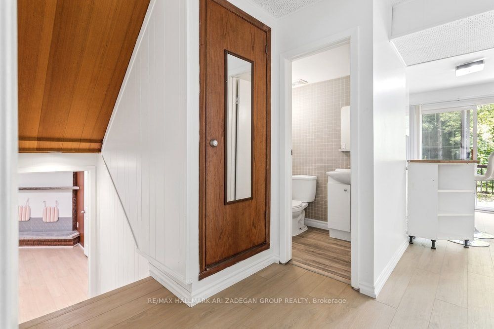 Lower Fl-231 Goulding Avenue, Toronto, ON, M2R 2P6 - 12