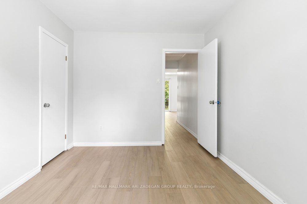Lower Fl-231 Goulding Avenue, Toronto, ON, M2R 2P6 - 11