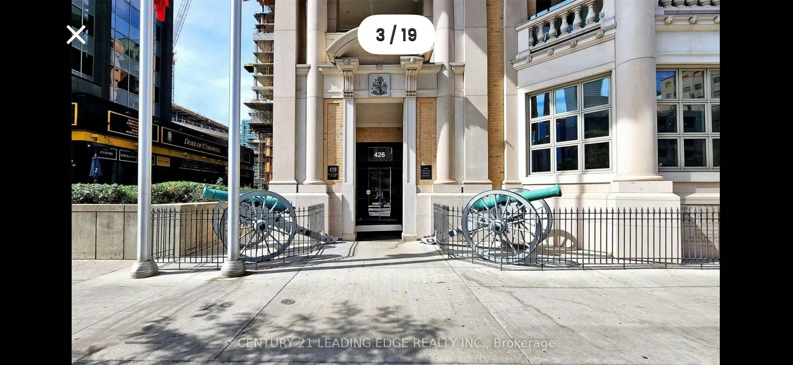 3205-426 University Avenue, Toronto, ON, M5G 1S9 - 3