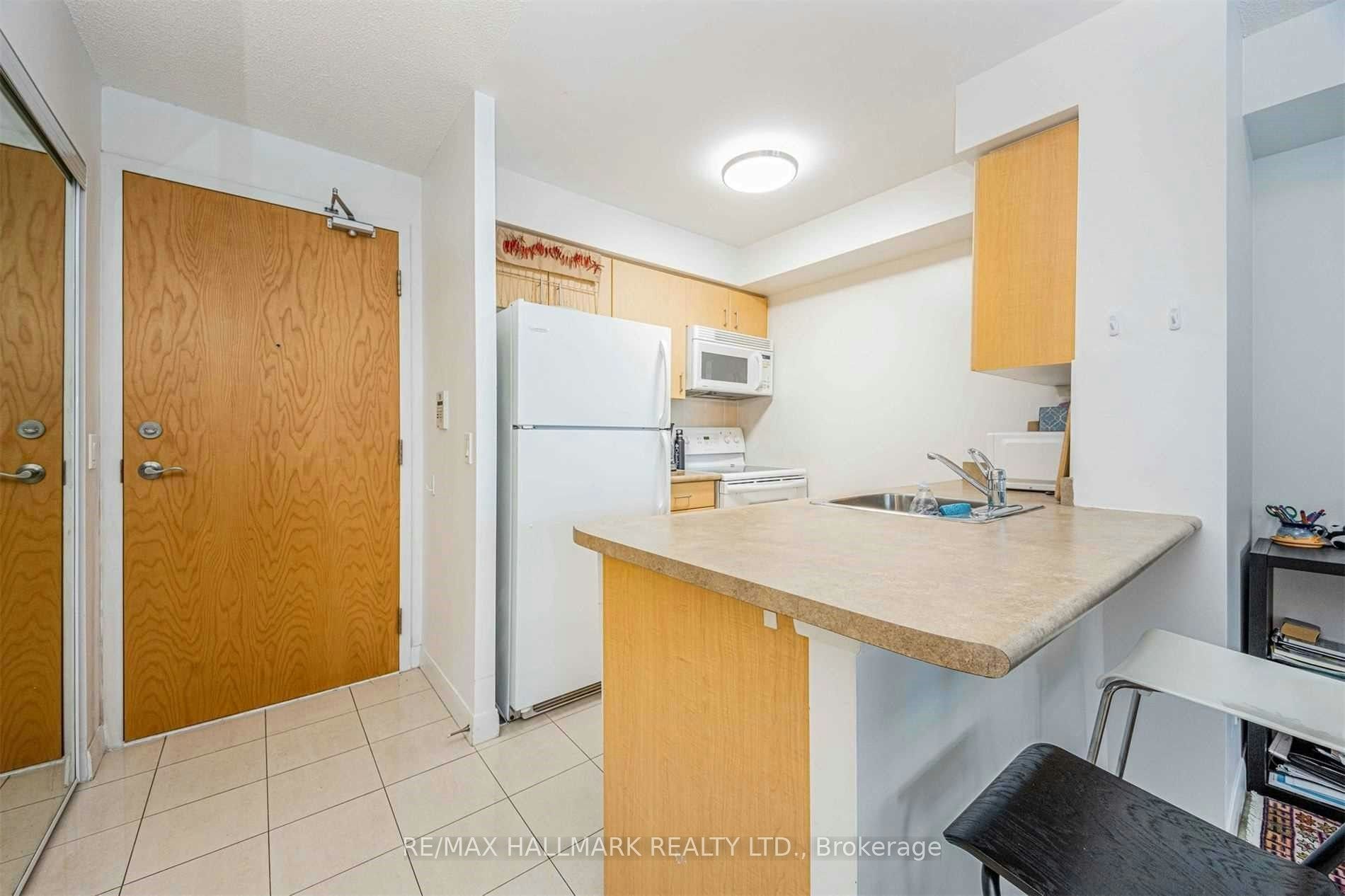 615-4968 Yonge Street, Toronto, ON, M2N 7G9 - 12