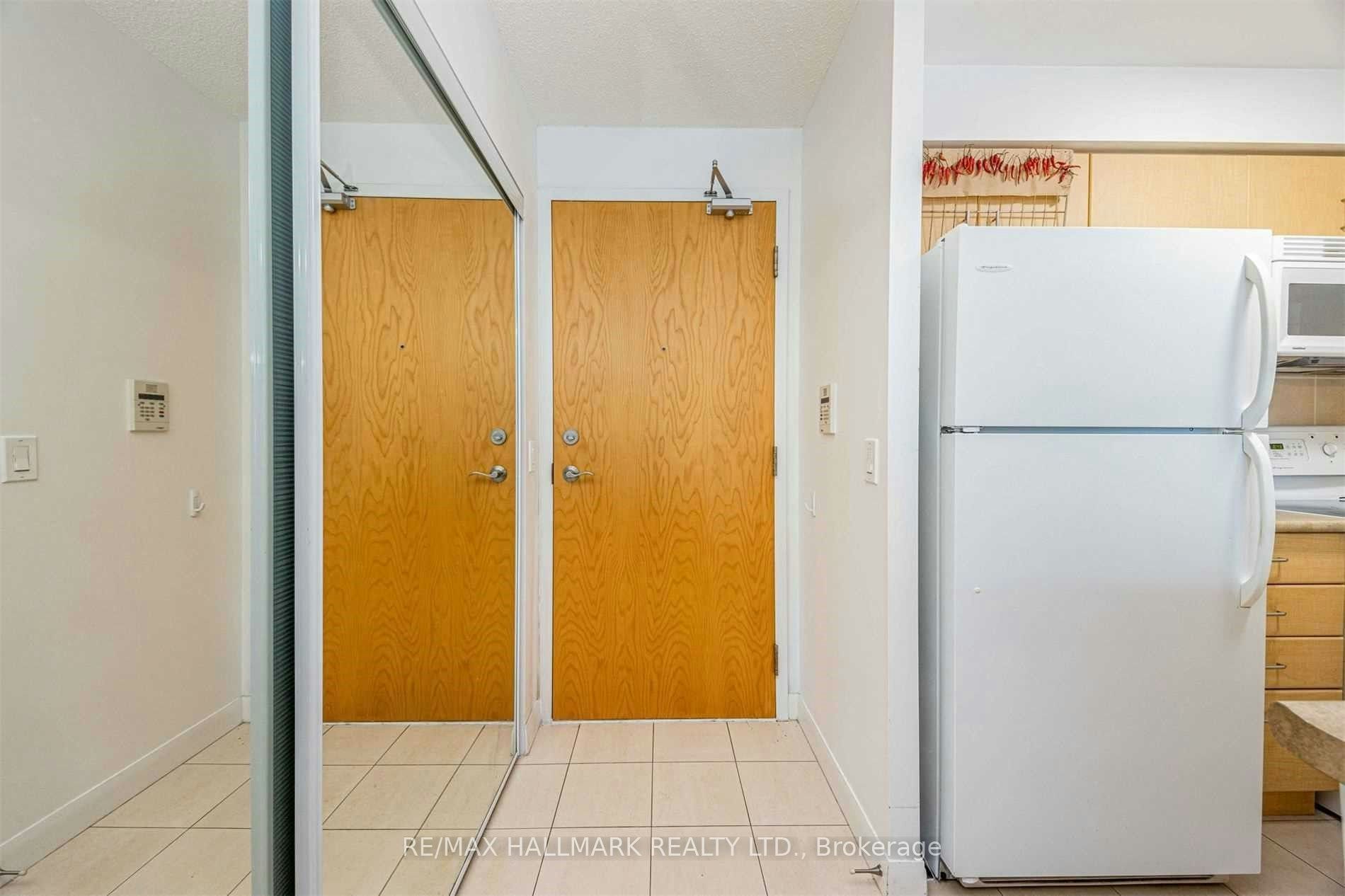 615-4968 Yonge Street, Toronto, ON, M2N 7G9 - 11