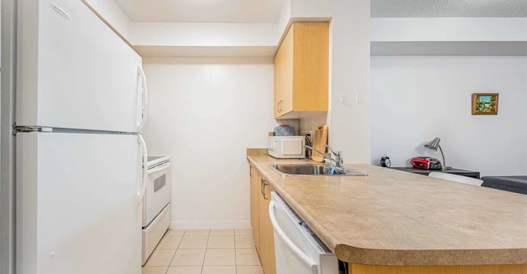 615-4968 Yonge Street, Toronto, ON, M2N 7G9 - 13