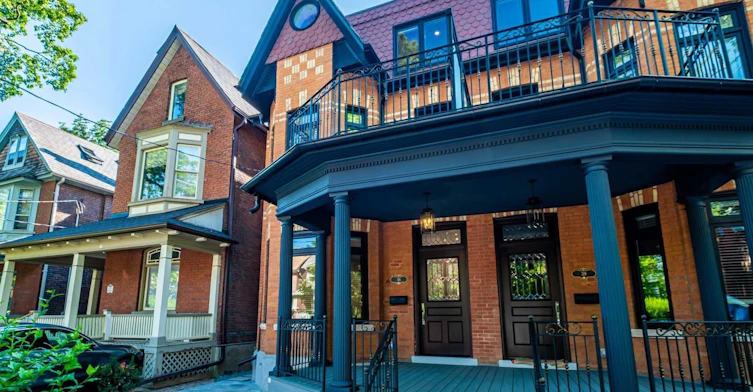 2nd/3rd Flr-36 Howland Avenue, Toronto, ON, M5R 3B3 - 2