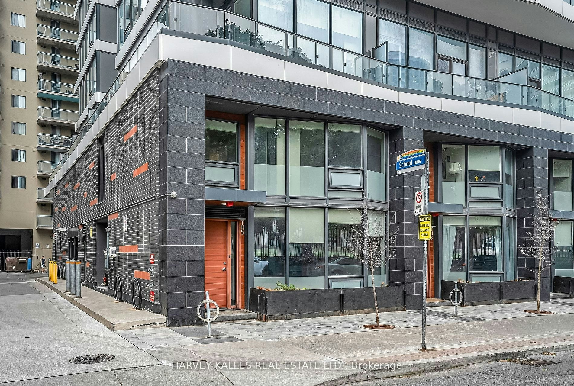 TH5-85 Wood Street, Toronto, ON, M4Y 0E8