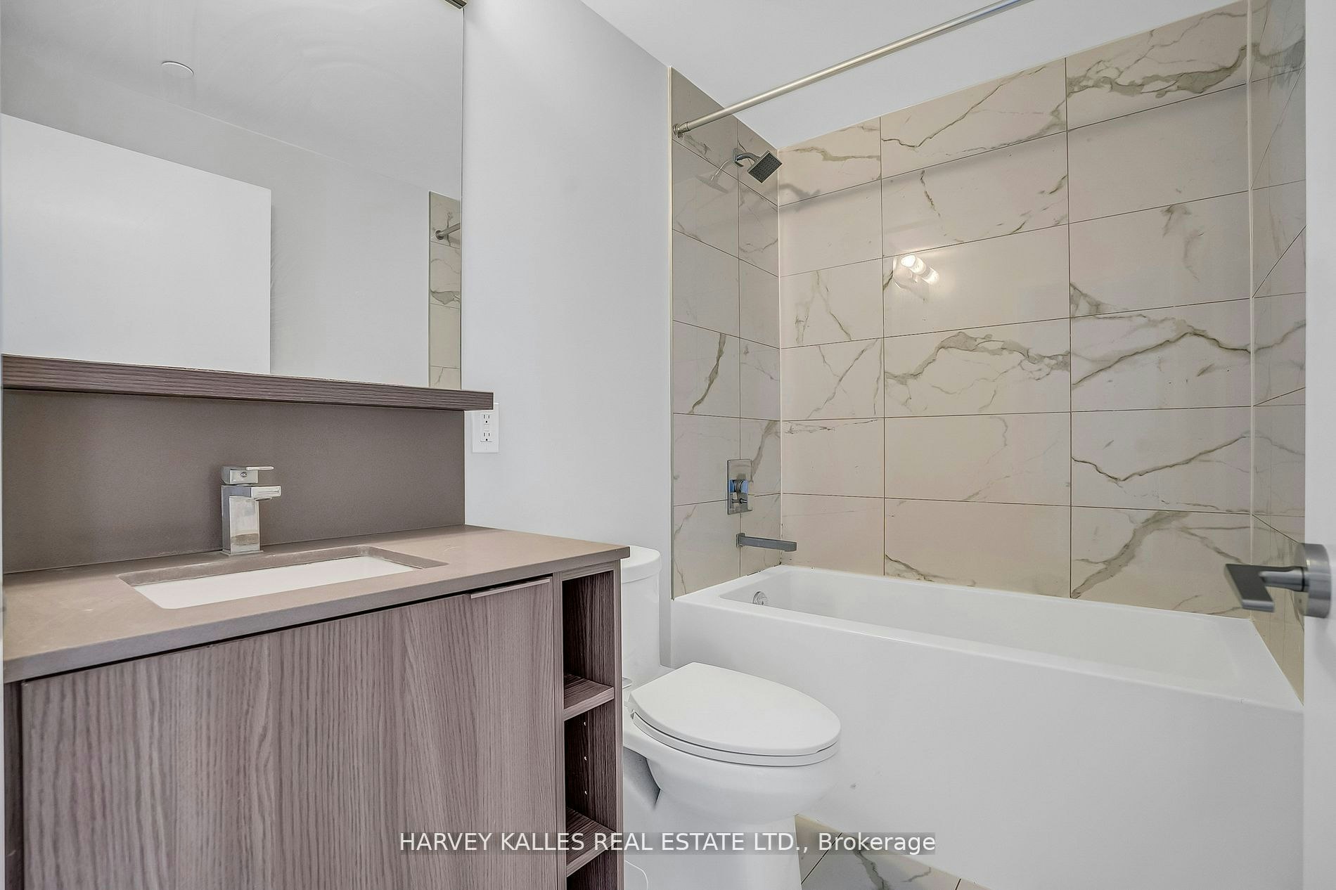TH5-85 Wood Street, Toronto, ON, M4Y 0E8 - 16