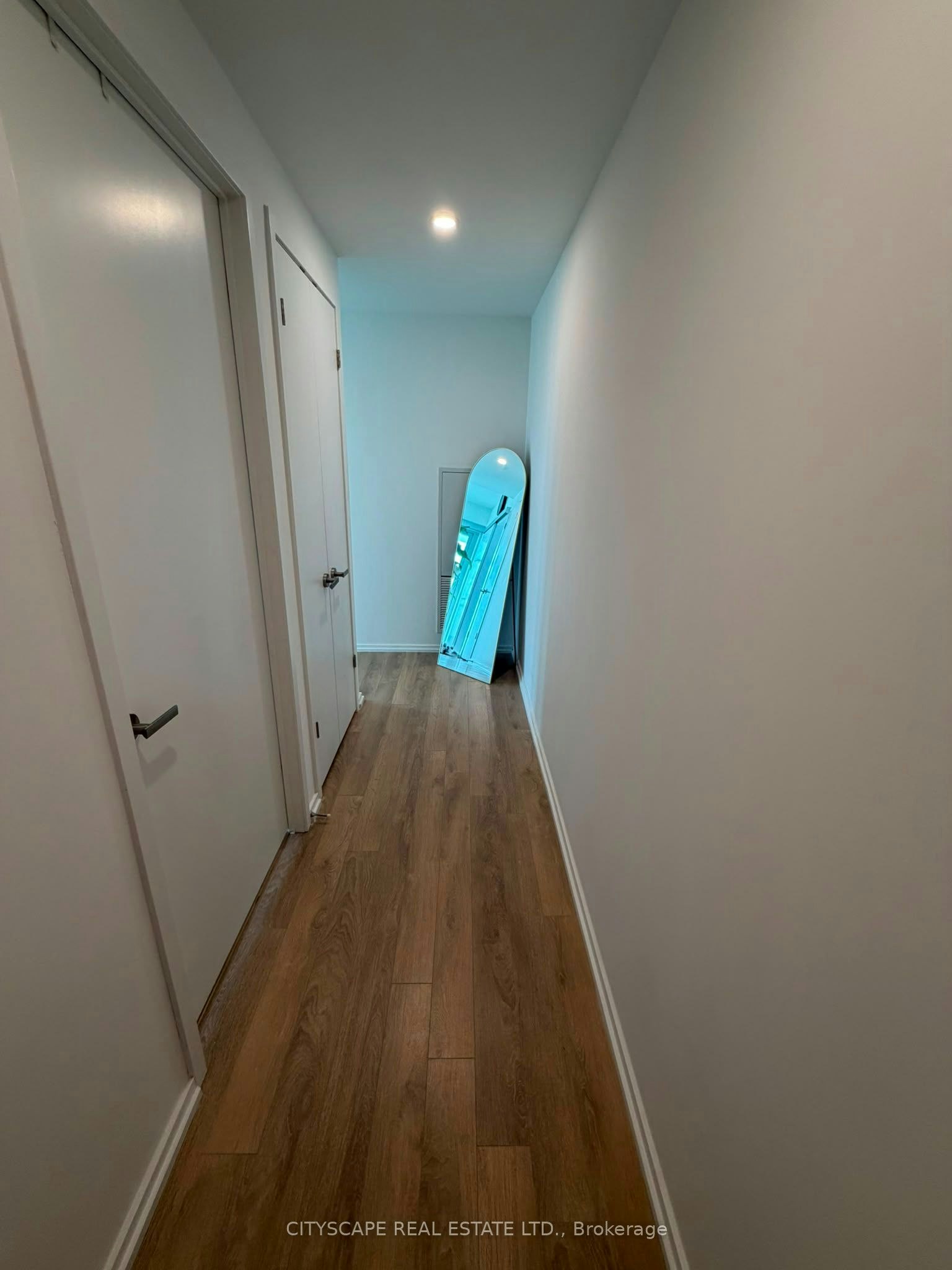 4909-197 Yonge Street, Toronto, ON, M5B 0C1 - 4