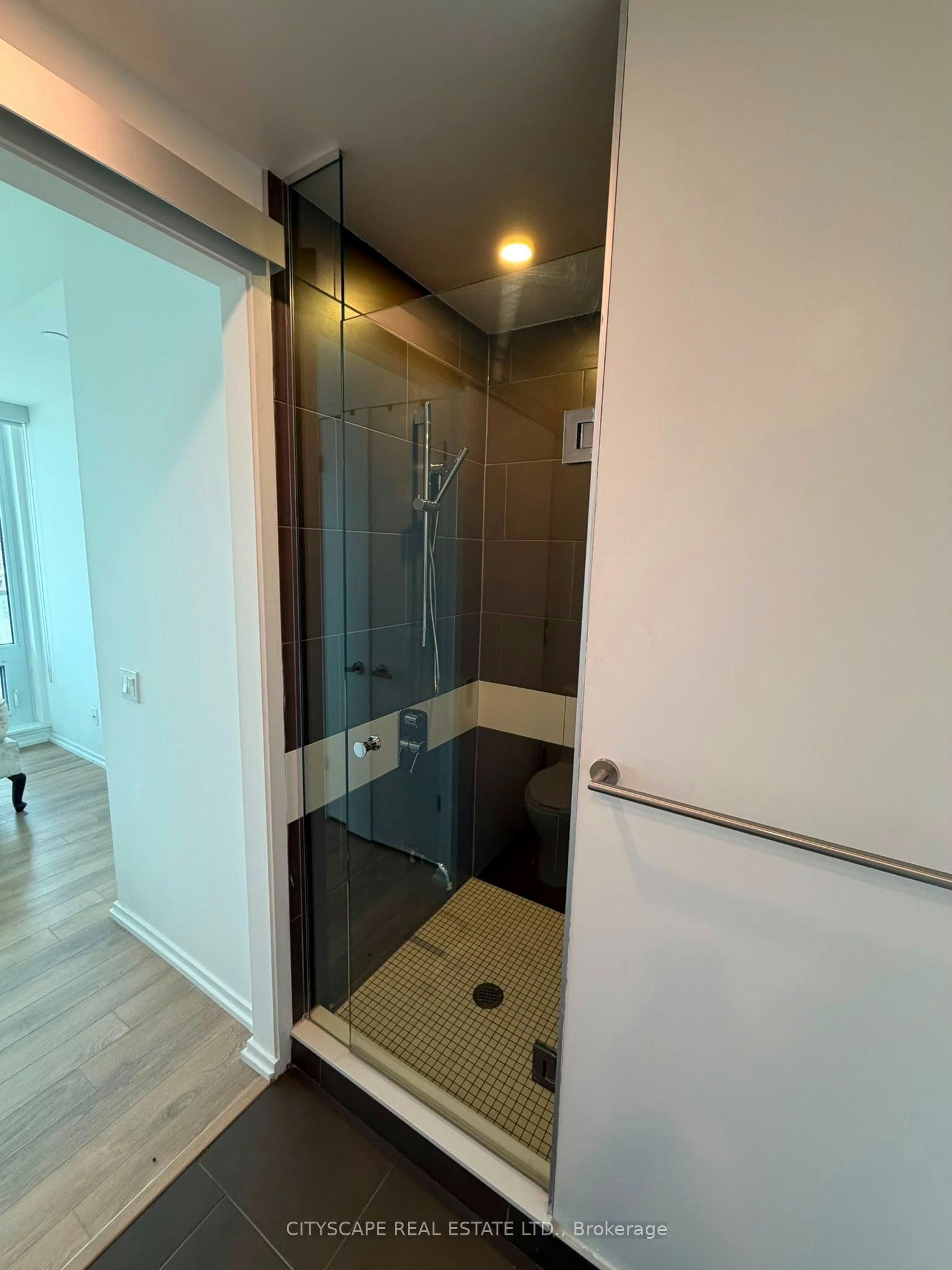 4909-197 Yonge Street, Toronto, ON, M5B 0C1 - 16