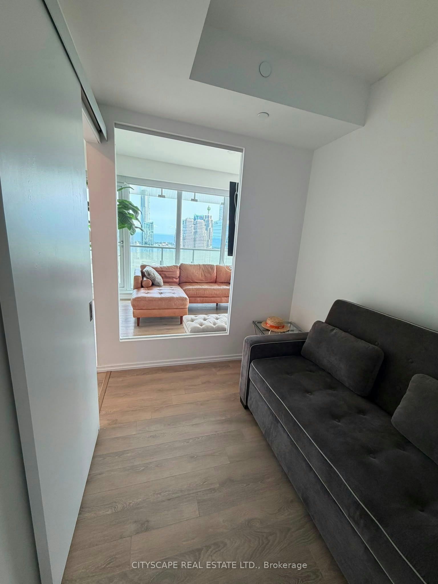4909-197 Yonge Street, Toronto, ON, M5B 0C1 - 18