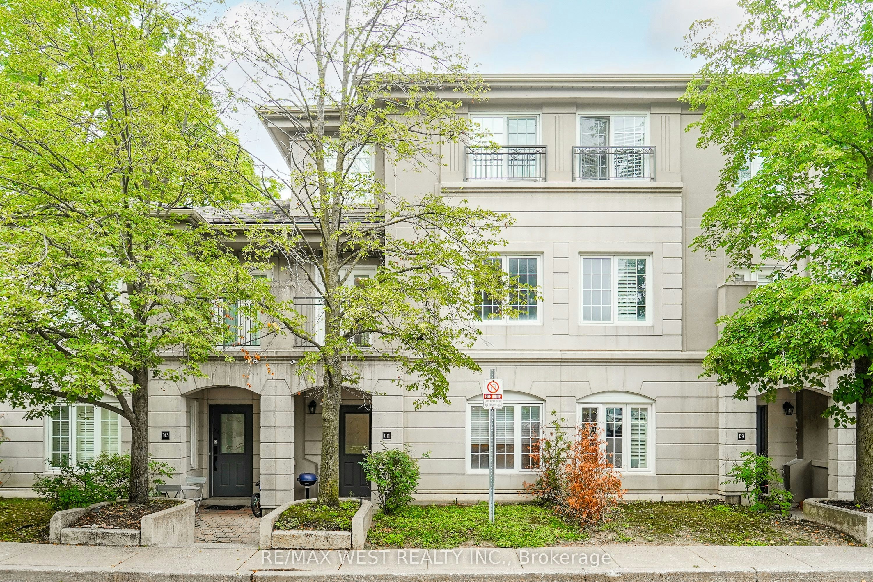 D11-108 Finch Avenue W, Toronto, ON, M2N 6W6