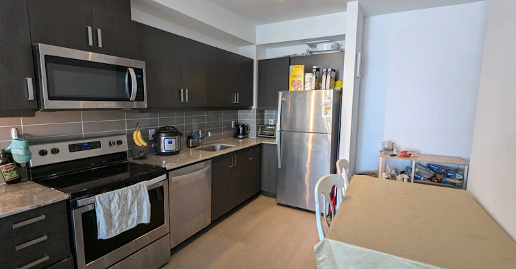 804-1486 Bathurst Street, Toronto, ON, M5P 0A5