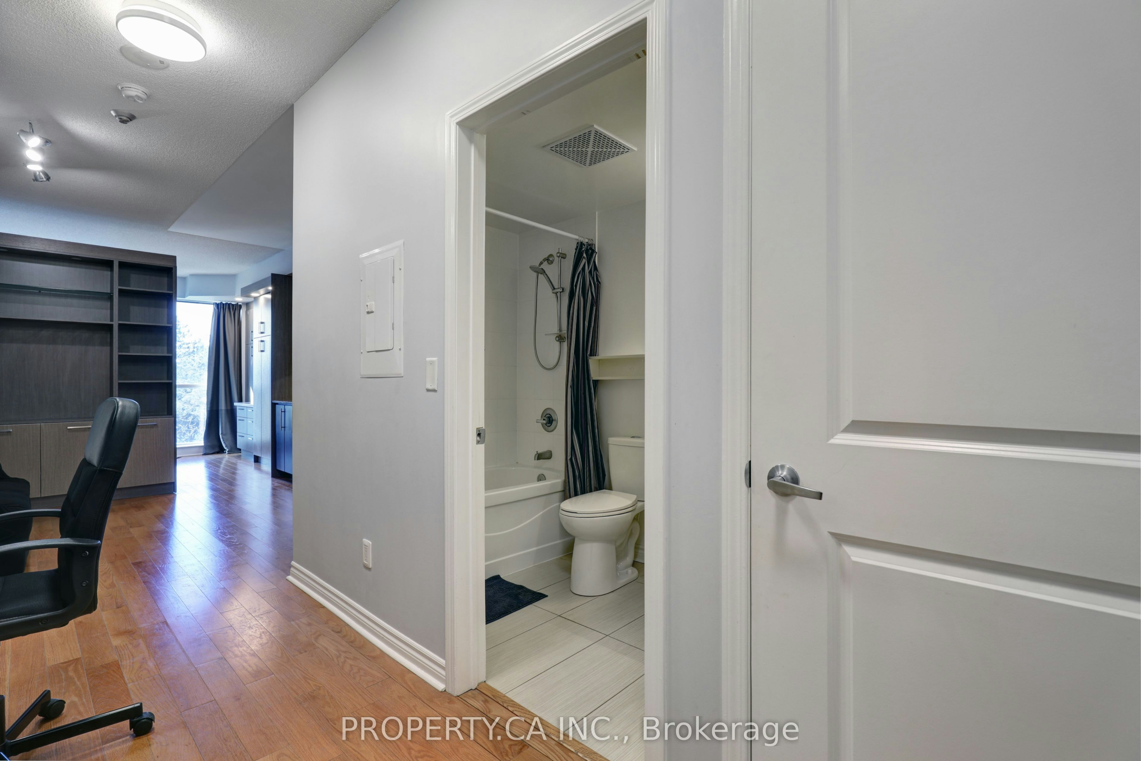 316-2885 Bayview Avenue, Toronto, ON, M2K 0A3 - 3
