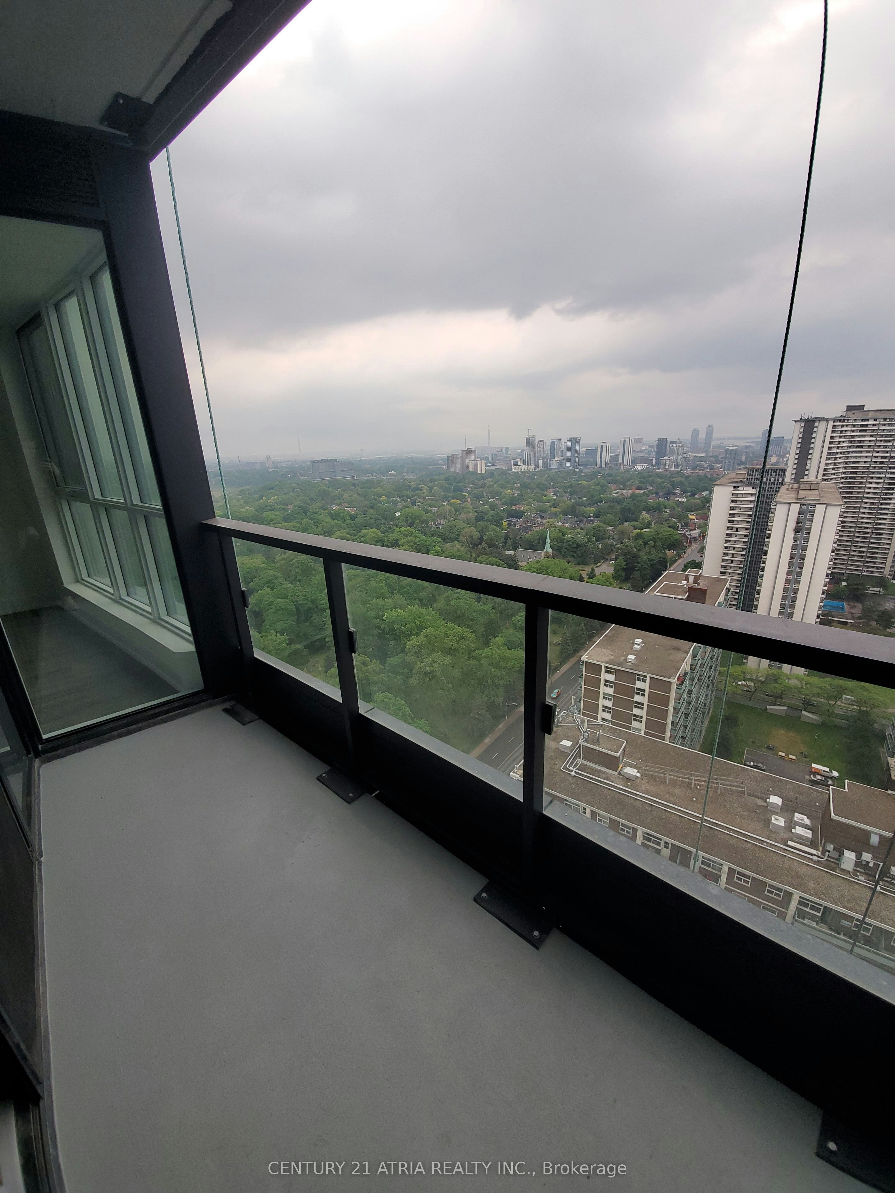 2719-585 Bloor Street E, Toronto, ON, M4W 0B3 - 4