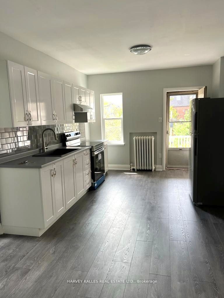 Upper-202 Major Street, Toronto, ON, M5S 2L3 - 4