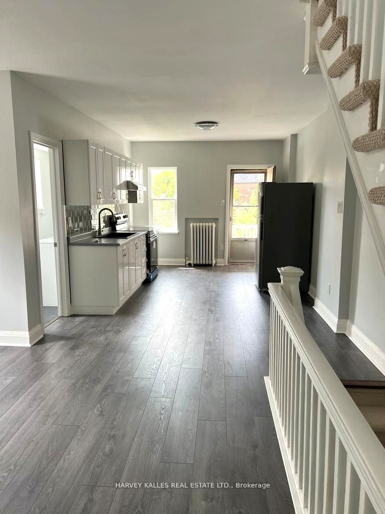 Upper-202 Major Street, Toronto, ON, M5S 2L3 - 5