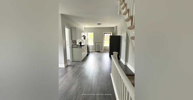 Upper-202 Major Street, Toronto, ON, M5S 2L3 - 5