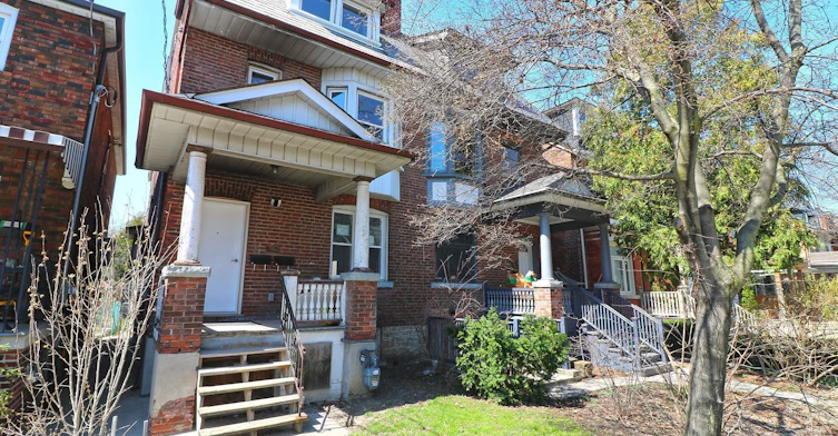 Upper-202 Major Street, Toronto, ON, M5S 2L3 - 2