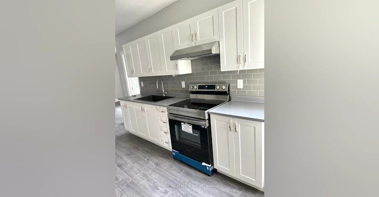Upper-202 Major Street, Toronto, ON, M5S 2L3 - 3